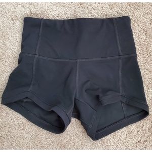 Athleta 2.5in Barre short